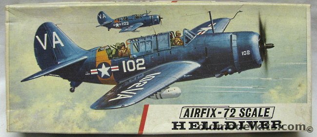 Airfix 1/72 Curtiss Helldiver SB2C - T3 Logo, 261 plastic model kit